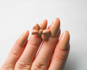 Накладные ногти без клея. Как правильно клеить накладные ногти? Дизайн накладных ногтей